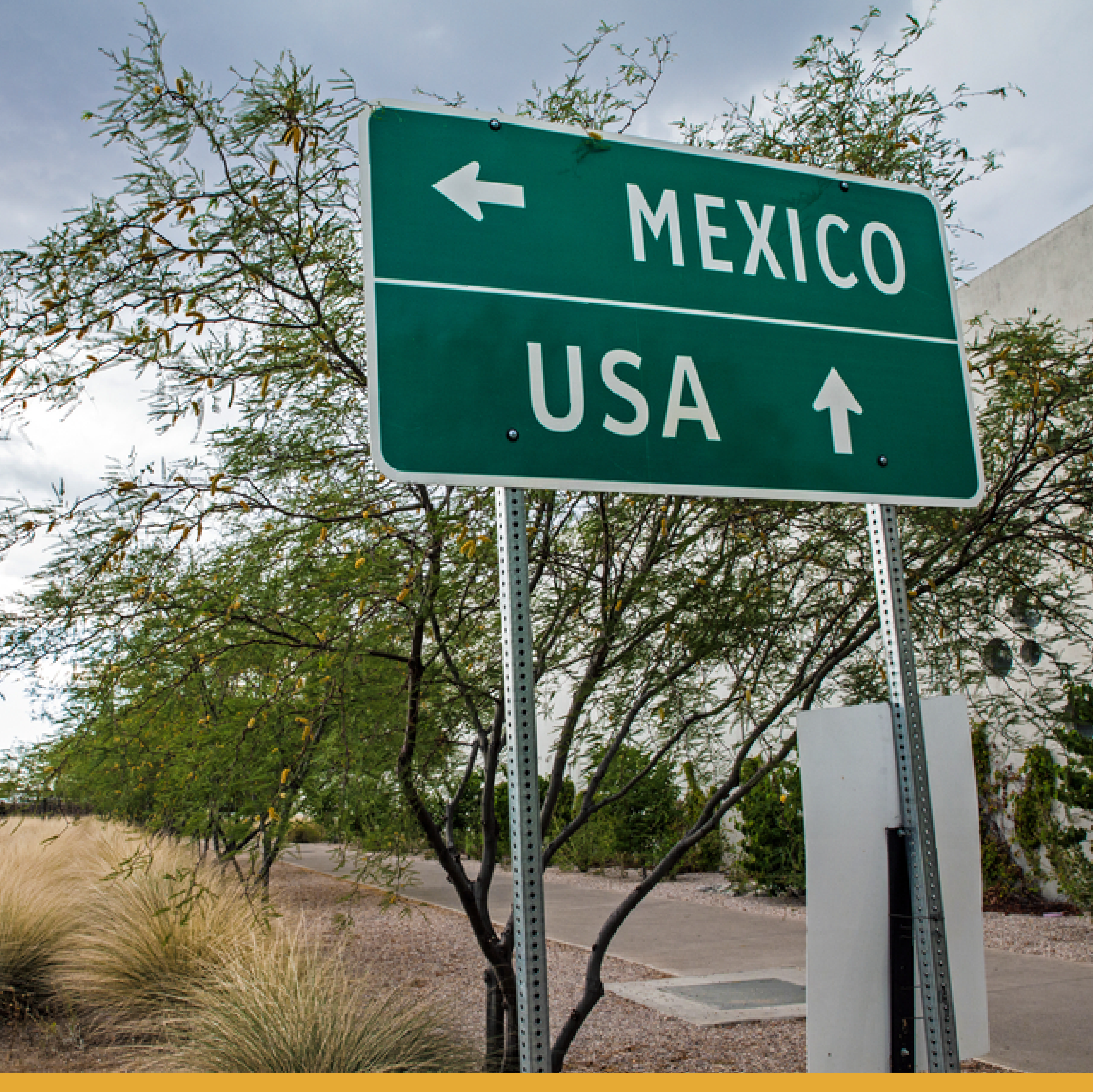 sign-at-us-mexico-border
